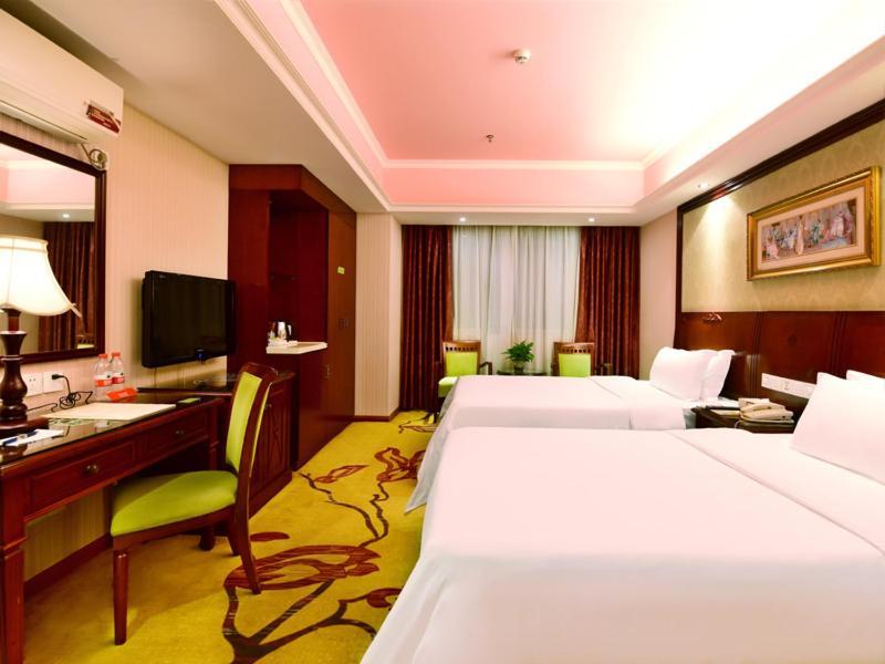 Vienna Hotel Shenzhen Railway station Exterior foto