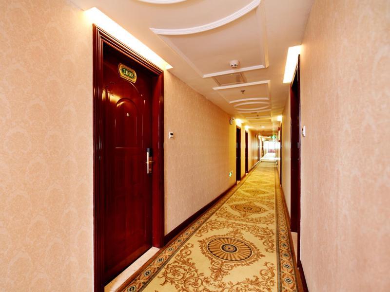 Vienna Hotel Shenzhen Railway station Exterior foto