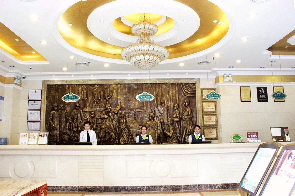 Vienna Hotel Shenzhen Railway station Exterior foto
