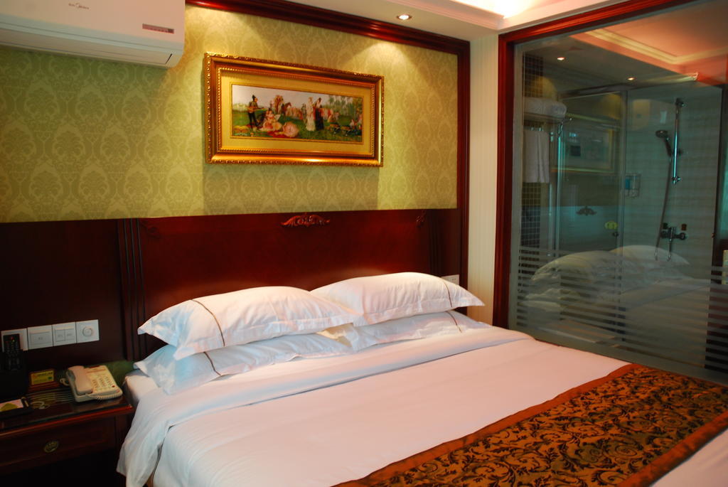 Vienna Hotel Shenzhen Railway station Zimmer foto